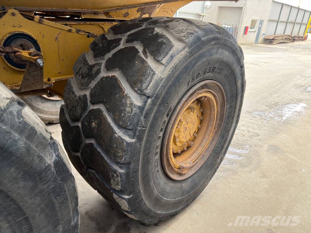 CAT 730C2 Tombereau articulé
