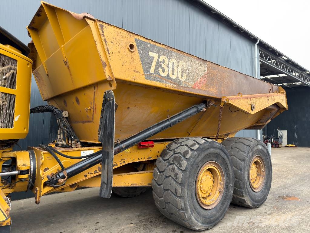 CAT 730C2 Tombereau articulé