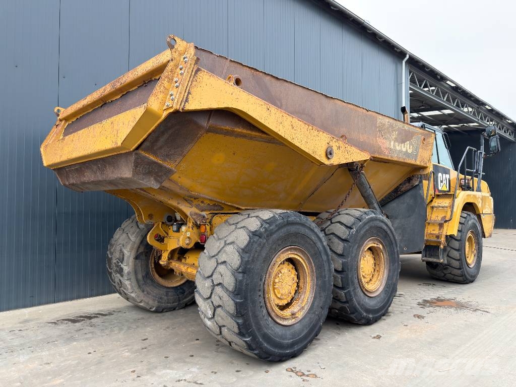 CAT 730C2 Tombereau articulé