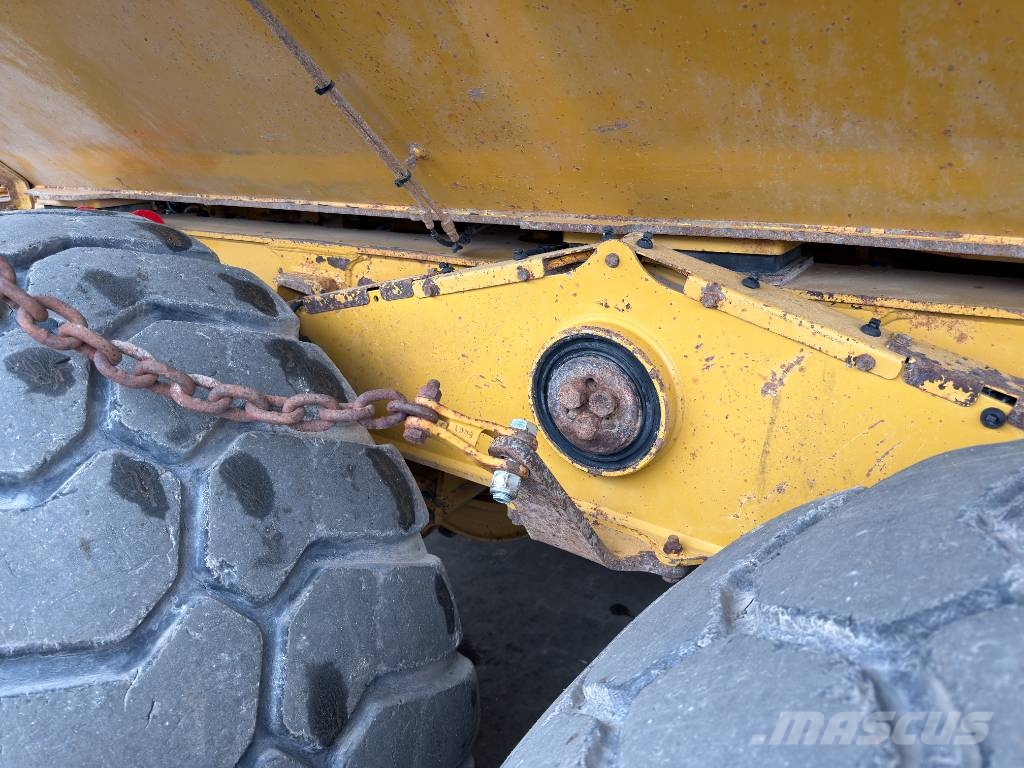 CAT 730C2 Tombereau articulé