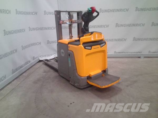 Jungheinrich ERD 220 LI-ION شاحنات مناولة ذاتية الدفع