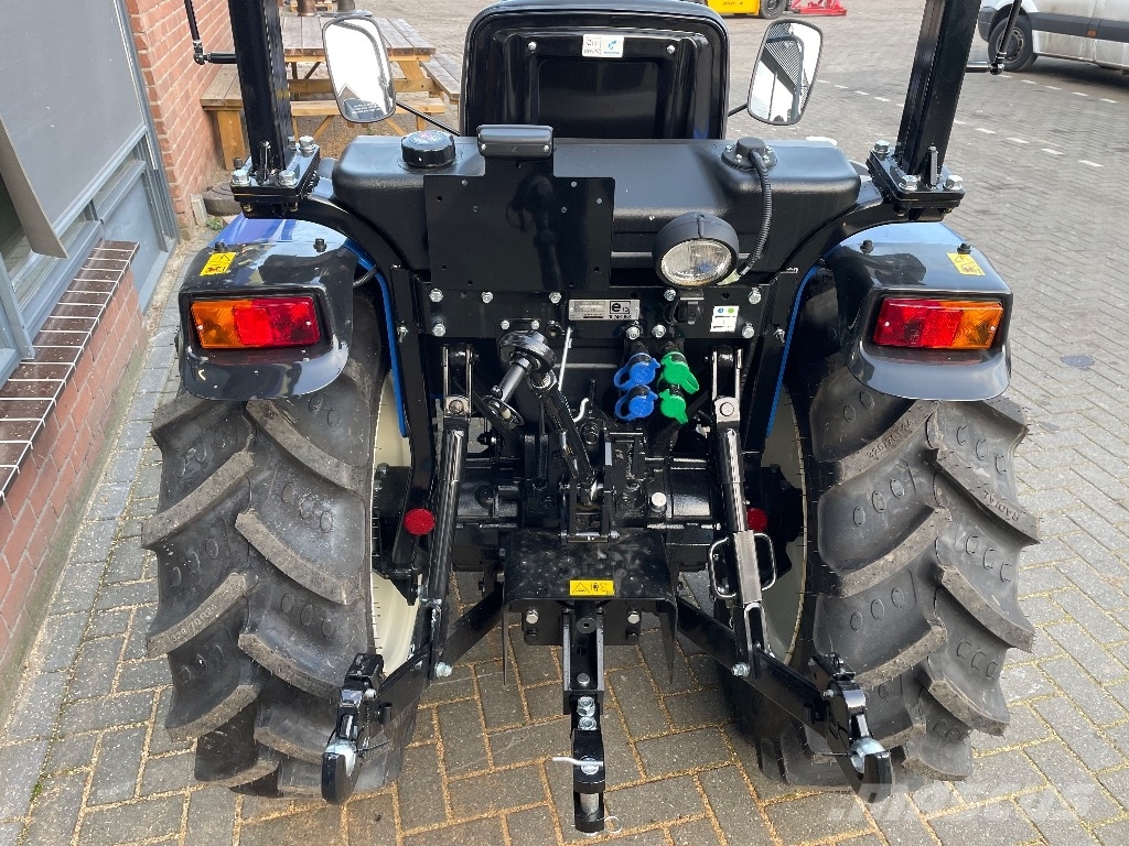 New Holland Boomer 35 Traktorer