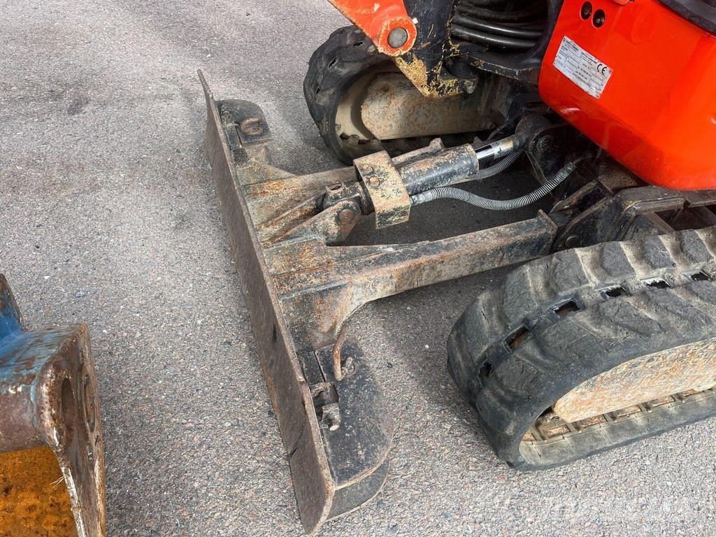 Kubota U10 - 3 Minigraafmachines < 7t