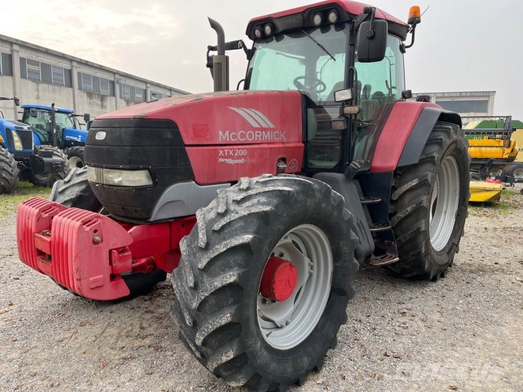McCormick XTX 200 Traktorok