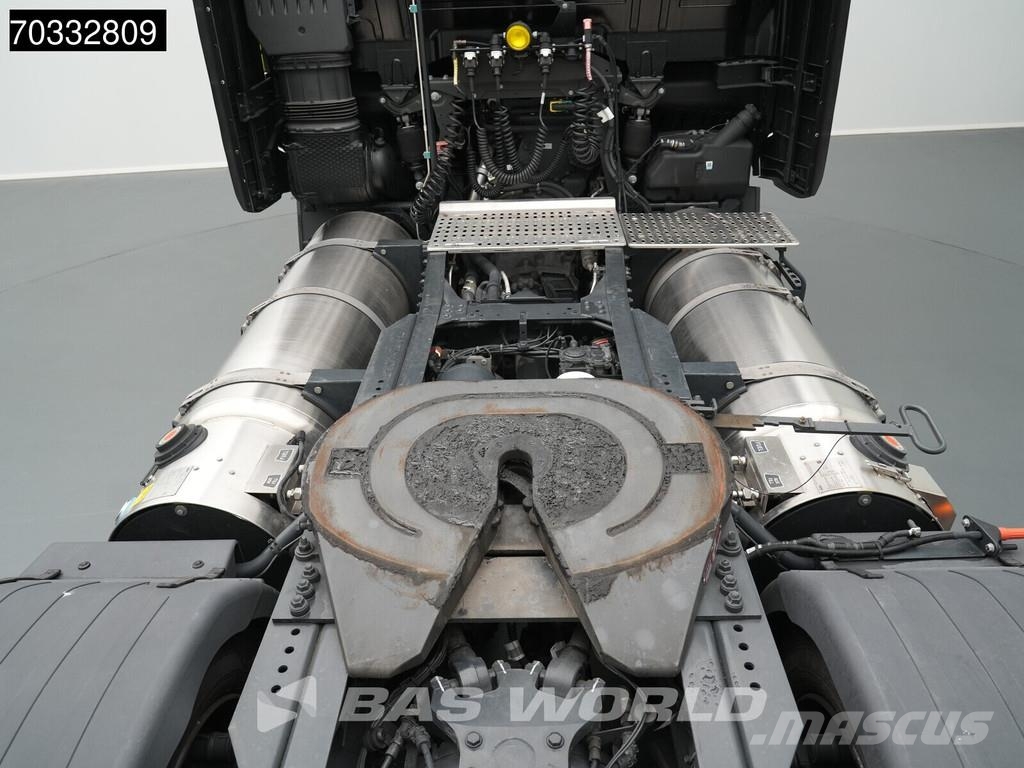 Iveco S-Way 460 4X2 Metallica Edition! LNG Full-Air 2xTa Trekkers