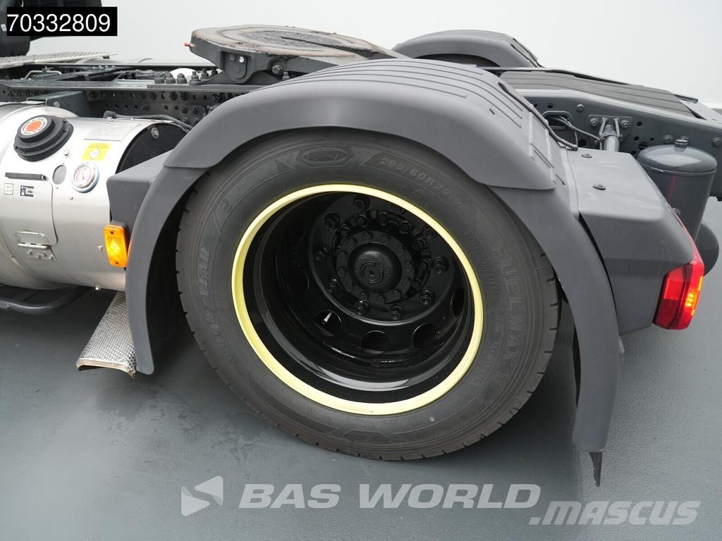 Iveco S-Way 460 4X2 Metallica Edition! LNG Full-Air 2xTa Trekkers
