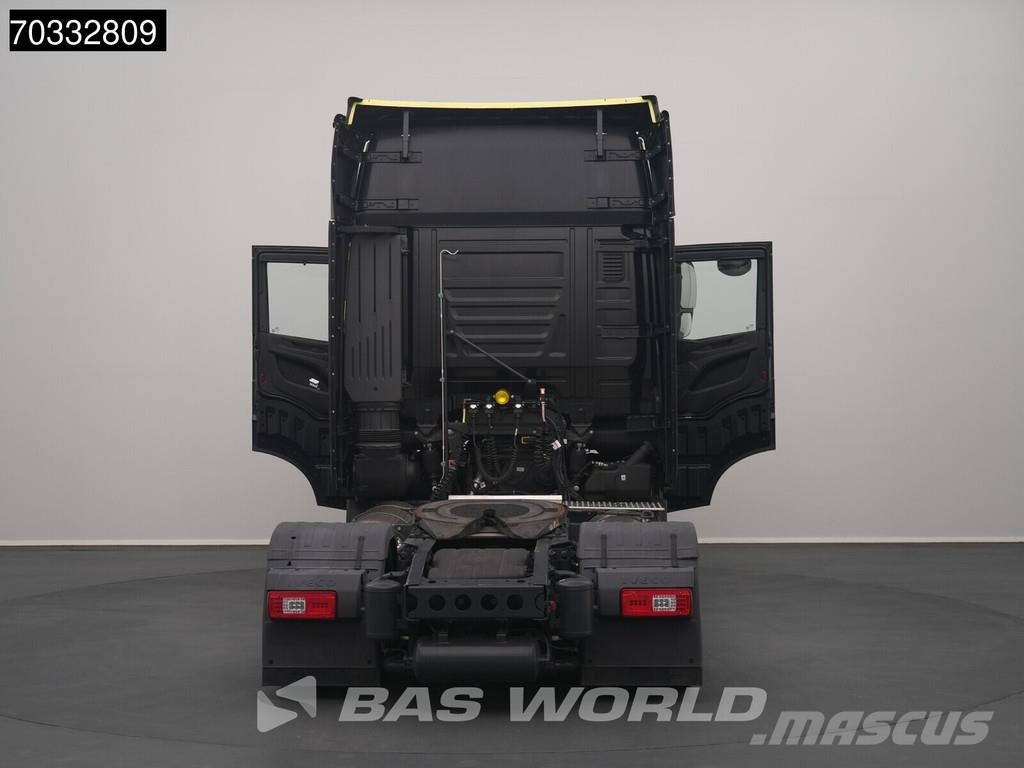 Iveco S-Way 460 4X2 Metallica Edition! LNG Full-Air 2xTa Trekkers