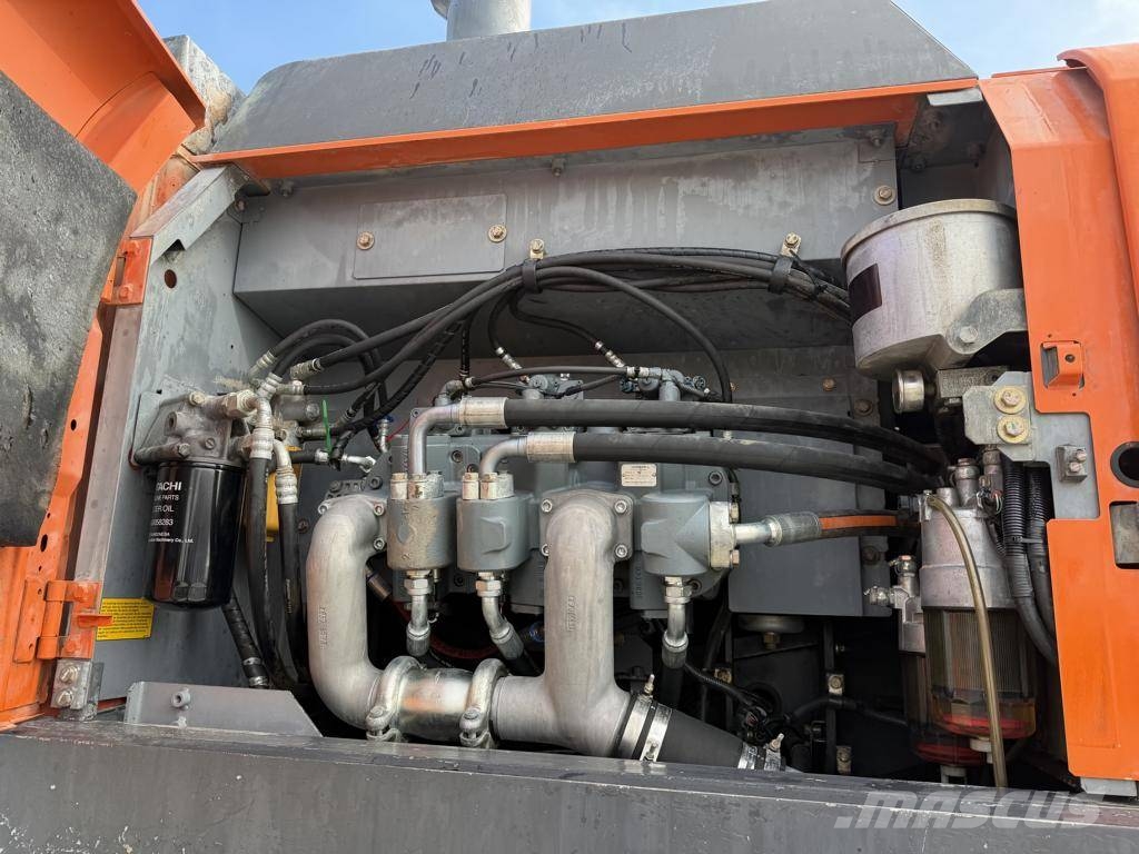 Hitachi ZX350LCN-5B Rupsgraafmachines