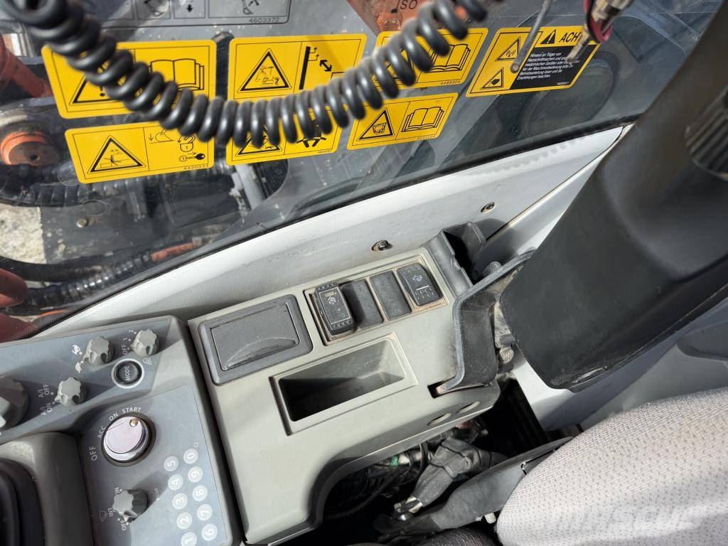 Hitachi ZX350LCN-5B Rupsgraafmachines