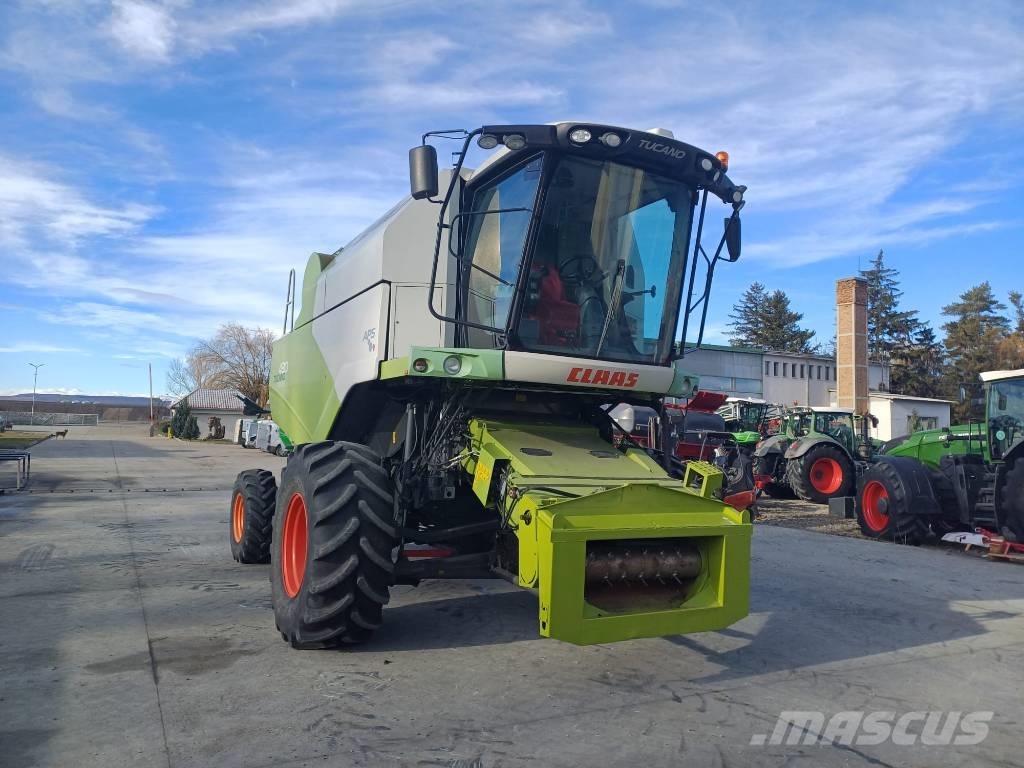 CLAAS Tucano 430 Teraviljakombainid