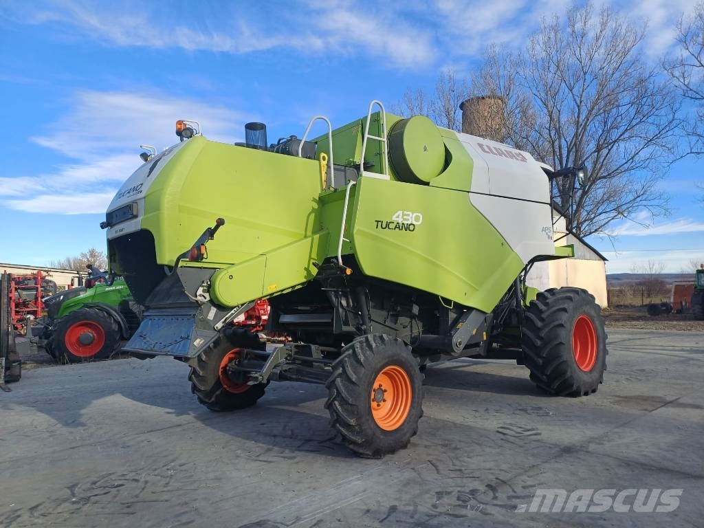 CLAAS Tucano 430 Teraviljakombainid