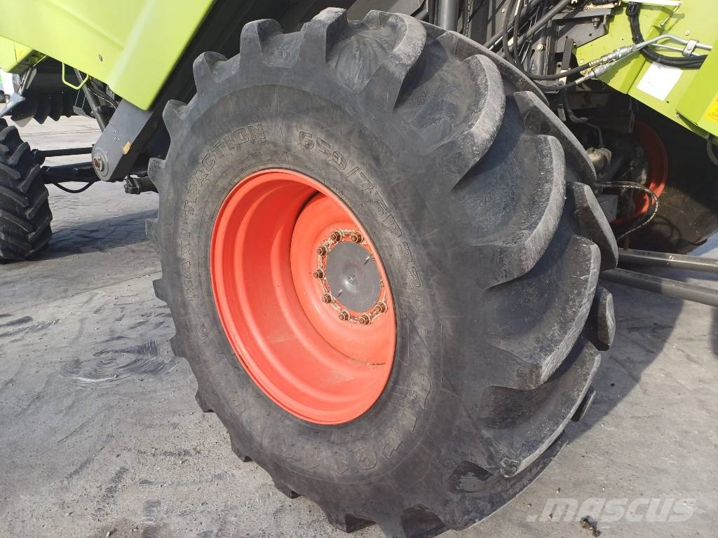 CLAAS Tucano 430 Teraviljakombainid