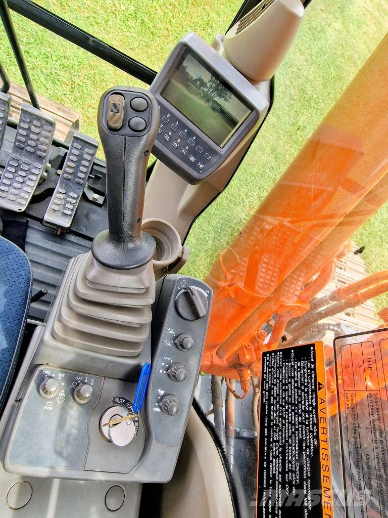 Hitachi Zaxis 210 Bageri guseničari