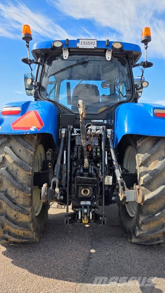 New Holland T7.270 Tractoren