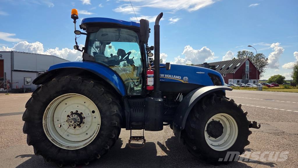 New Holland T7.270 Tractoren
