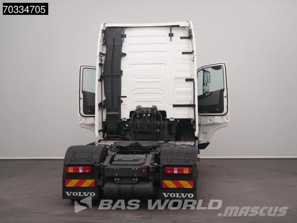 Volvo FH 500 4X2 XL 2xTanks I-ParkCool ACC APK 03-2027 Camiones tractor