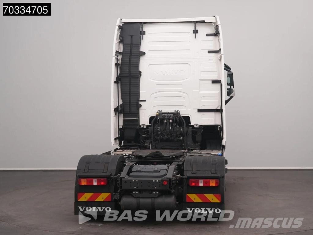 Volvo FH 500 4X2 XL 2xTanks I-ParkCool ACC APK 03-2027 Camiones tractor