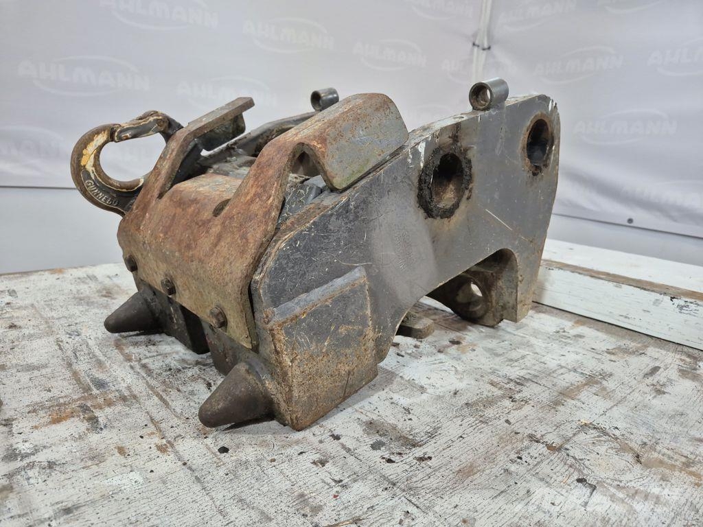 Mecalac 12 MXT Active Lock Rychlospojky