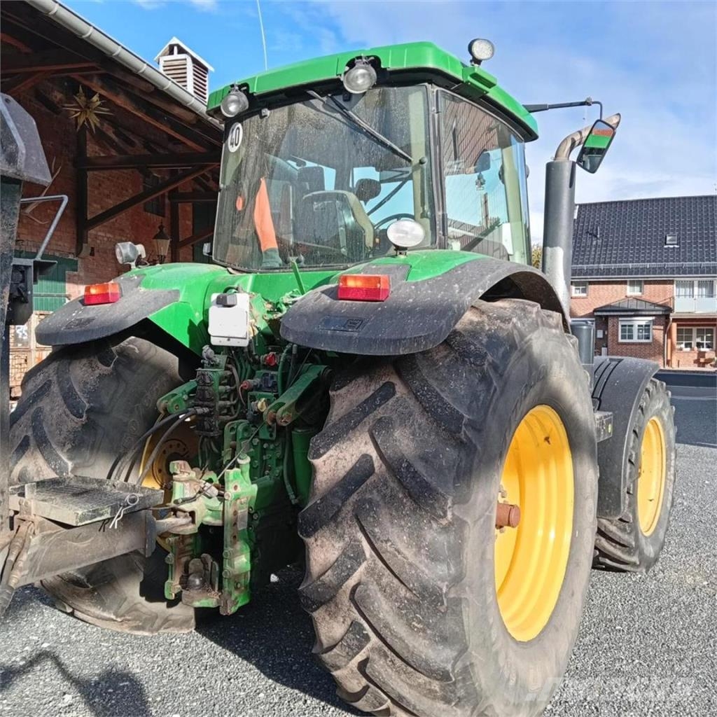 John Deere 7920 Traktorji