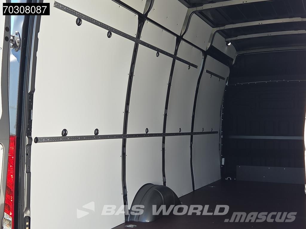 Iveco Daily 35S21 Neu! 3.0L Automatik L4H3 210PS ACC LED 廂式貨物運輸車