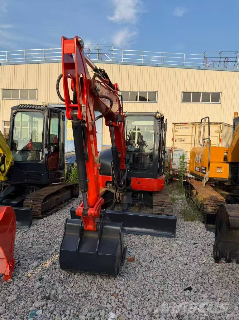 Kubota KX163 Гусеничні екскаватори