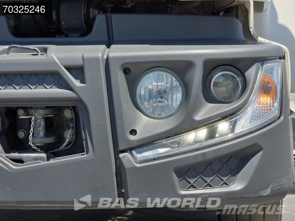 Renault D 240 D 4X2 12tons 1500kg tailgate Automatic Euro شاحنات ذات هيكل صندوقي