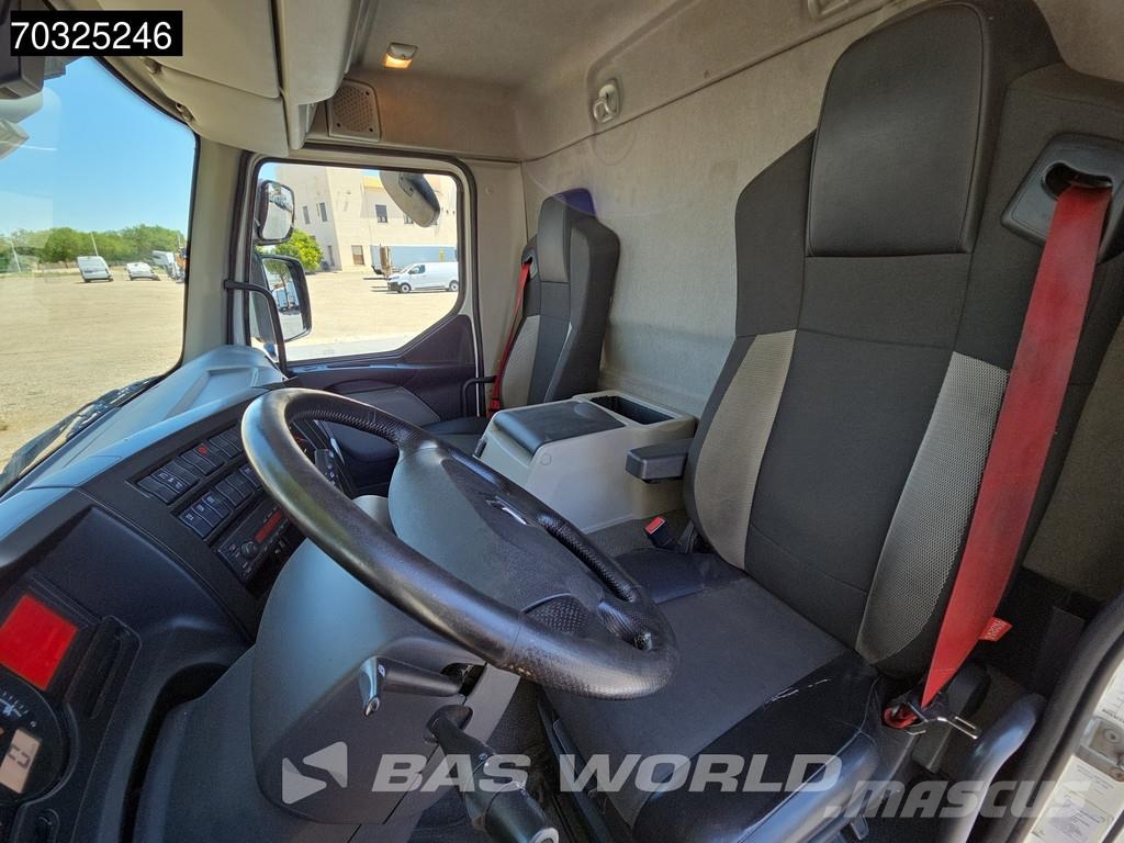 Renault D 240 D 4X2 12tons 1500kg tailgate Automatic Euro شاحنات ذات هيكل صندوقي