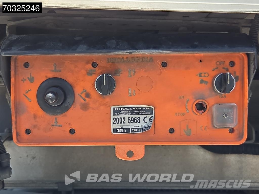 Renault D 240 D 4X2 12tons 1500kg tailgate Automatic Euro شاحنات ذات هيكل صندوقي