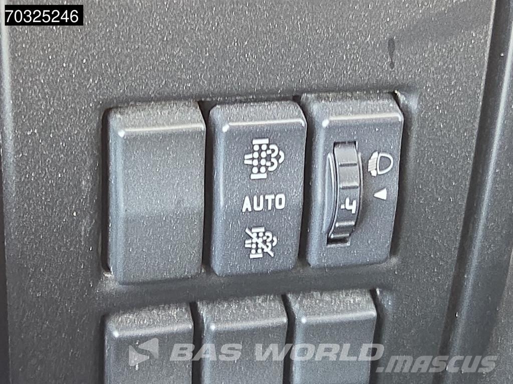 Renault D 240 D 4X2 12tons 1500kg tailgate Automatic Euro شاحنات ذات هيكل صندوقي
