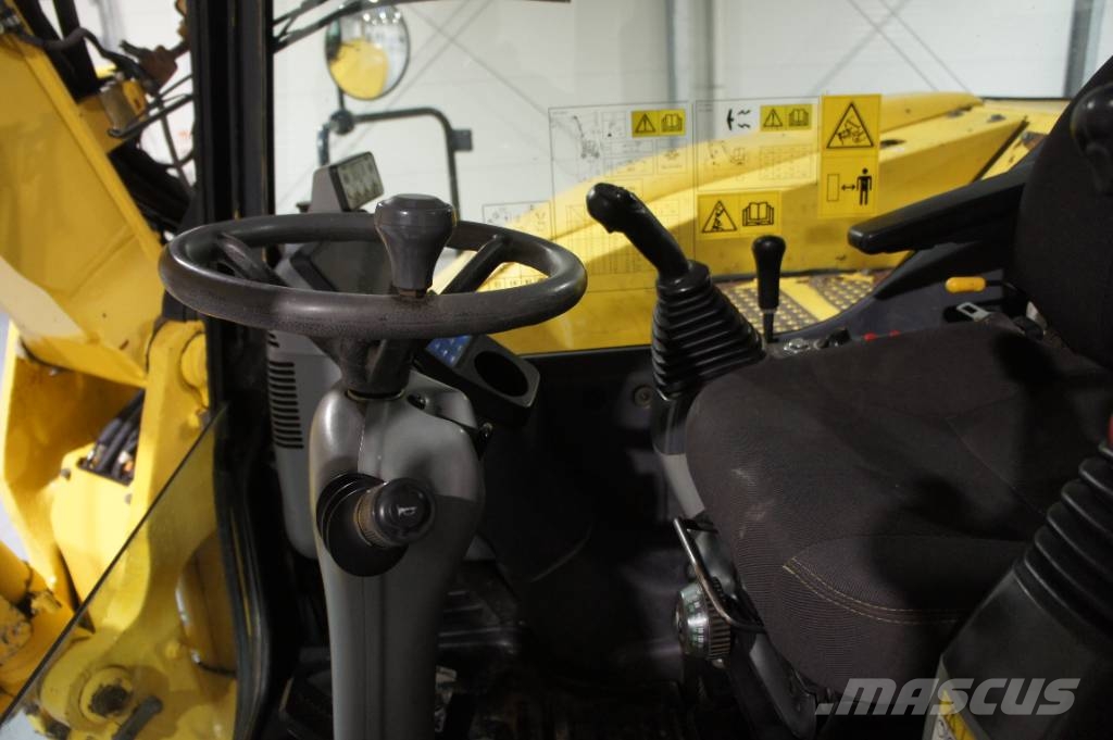 Komatsu -15% | PW118MR-8 – Koparka Kołowa + 3 łyżki Escavatori gommati