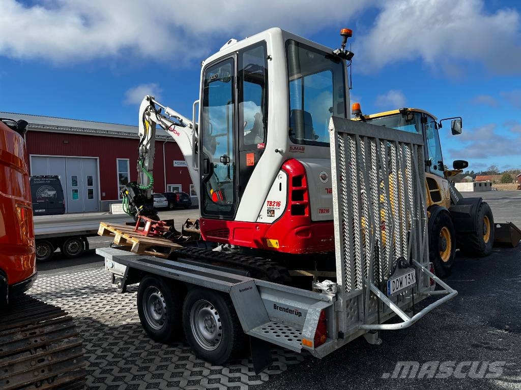 Takeuchi TB 216 A Miniescavatori