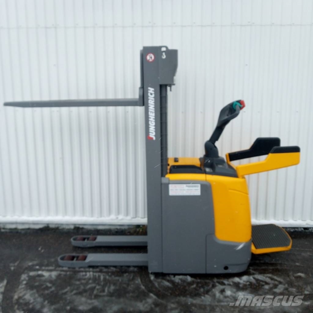 Jungheinrich ERC 214 Stand-in stackers