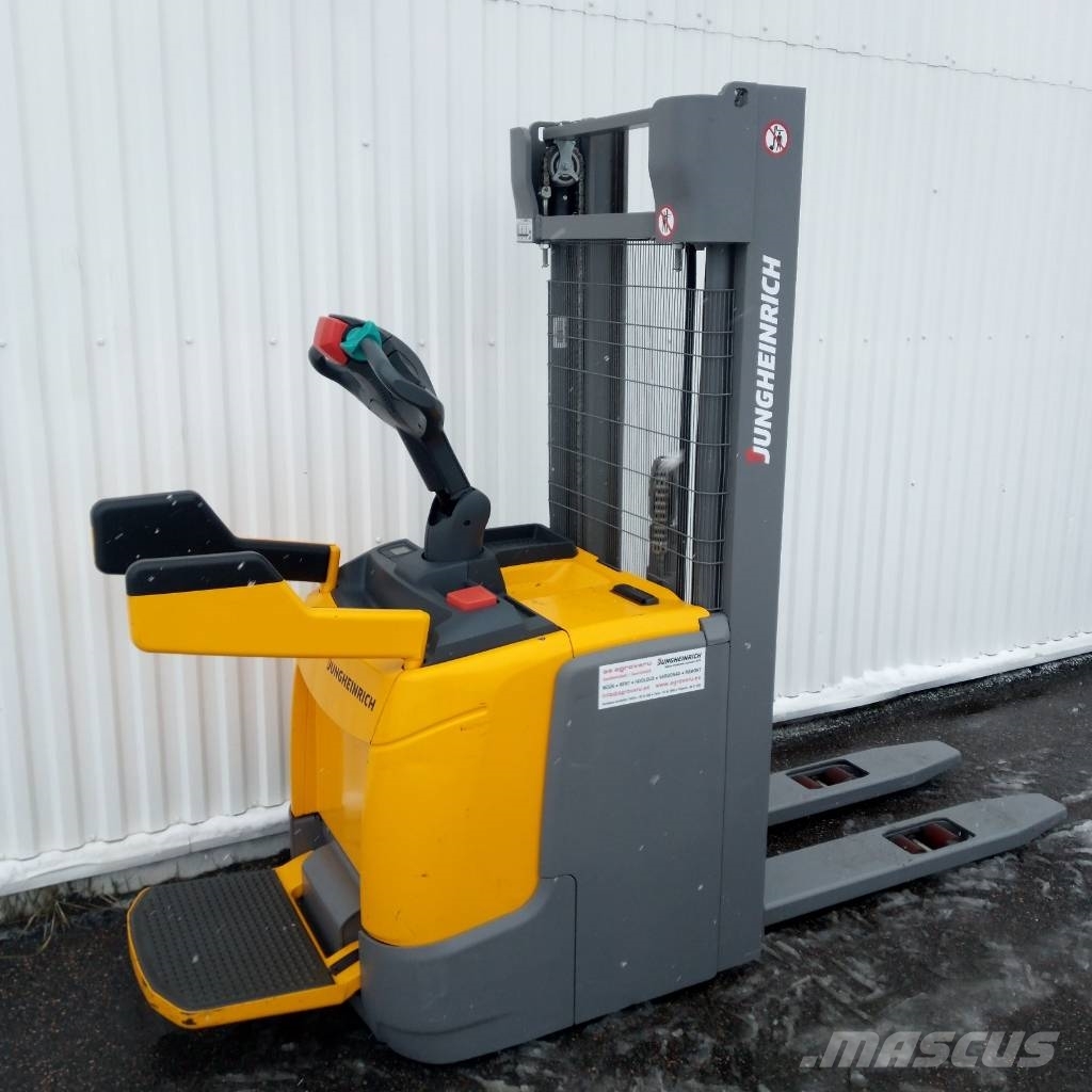 Jungheinrich ERC 214 Stand-in stackers