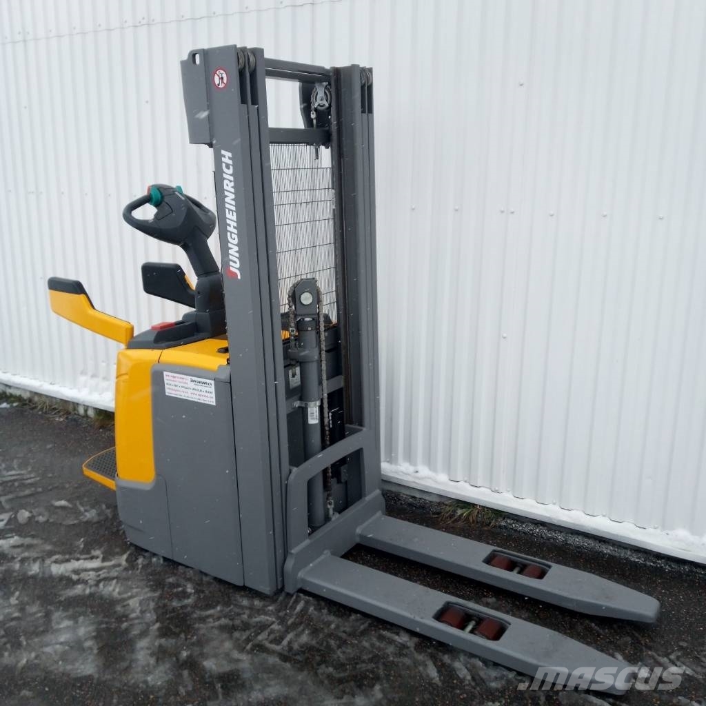 Jungheinrich ERC 214 Stand-in stackers