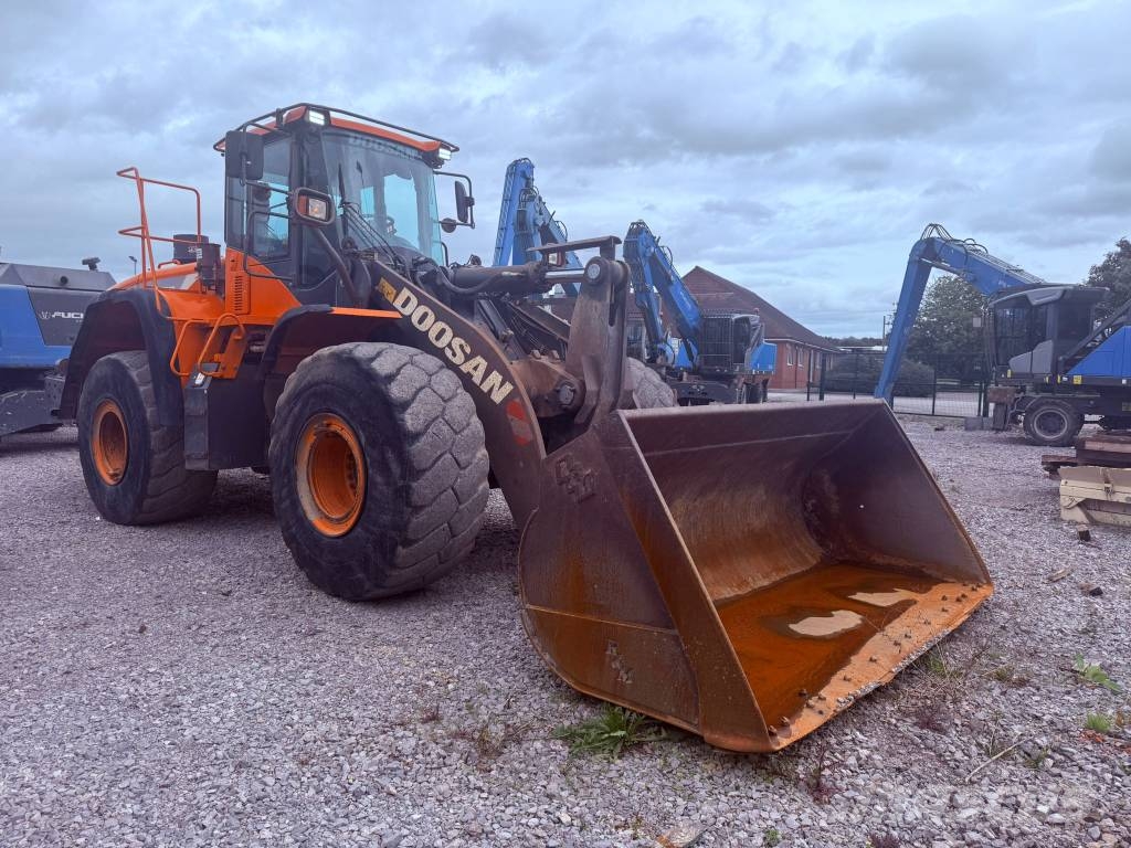Doosan DL 420-5 Iekrāvēji uz riteņiem