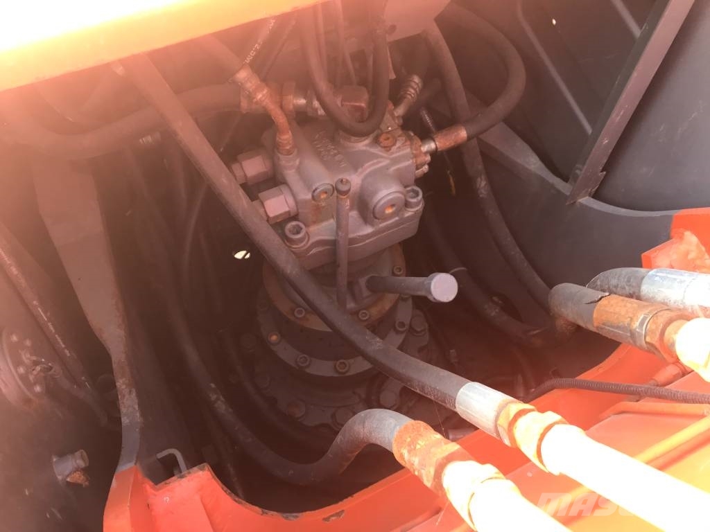 Hitachi ZX 130 Lánctalpas kotrók