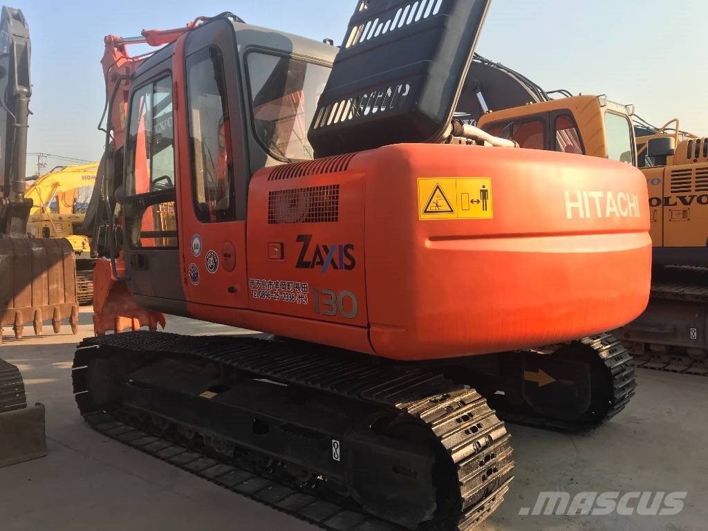 Hitachi ZX 130 Lánctalpas kotrók