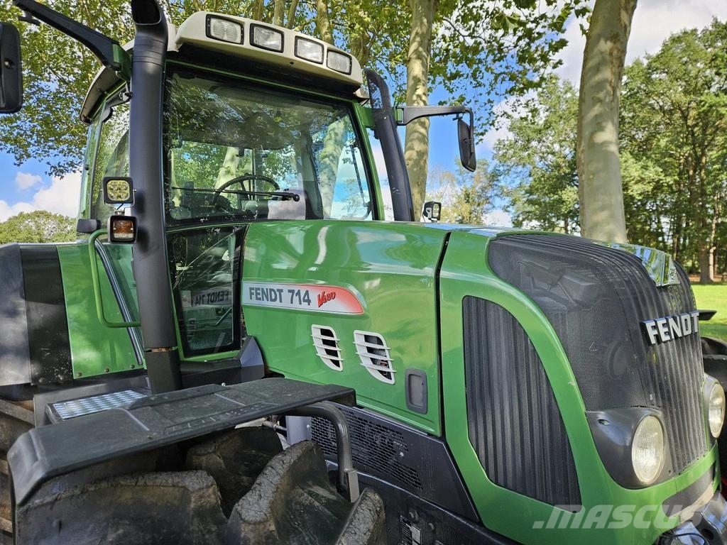 Fendt 714 Com2 Vario (711 712 716 ) Tractoare