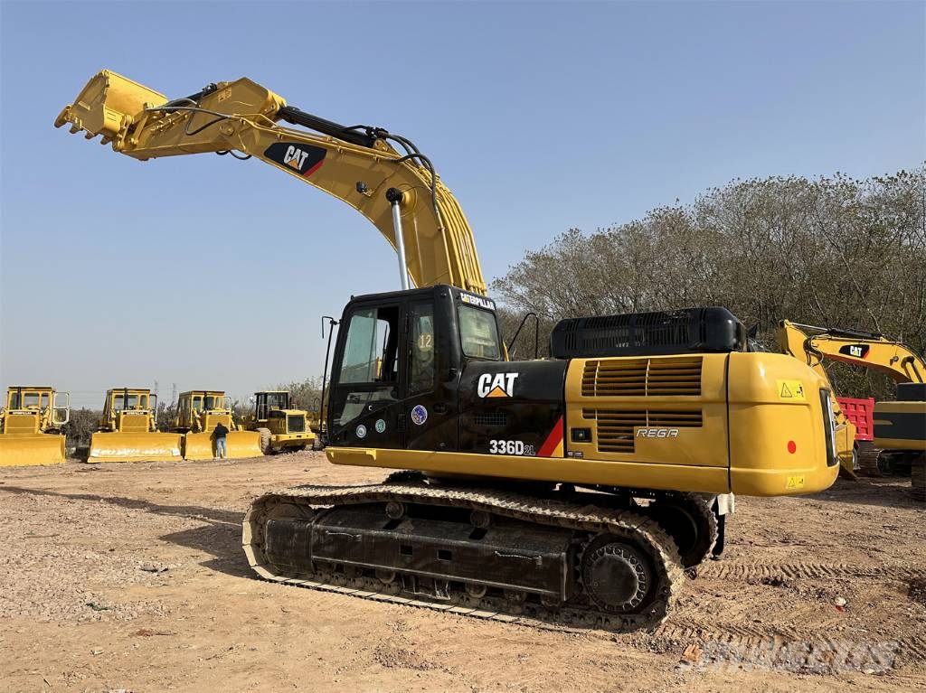 CAT 336D Гусеничні екскаватори