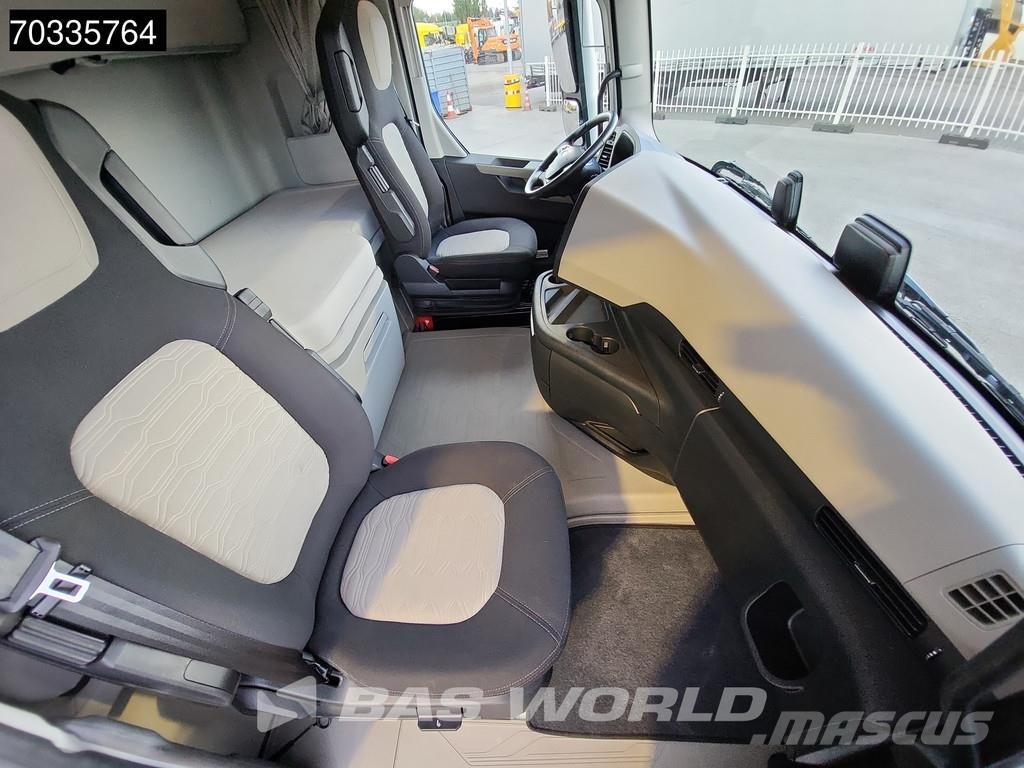 Ford F-Max 500 4X2 Retarder 2x Tanks Standklima Navi AC Tegljači