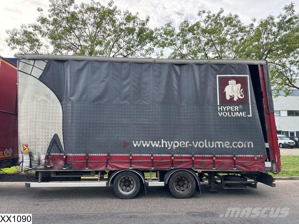 Fruehauf Middenas lifting roof Tents