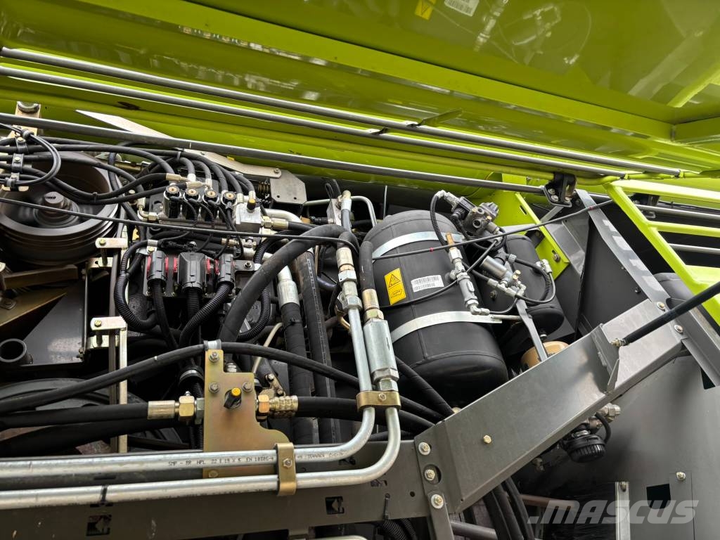 CLAAS Lexion 770 Θεριζοαλωνιστικές μηχανές
