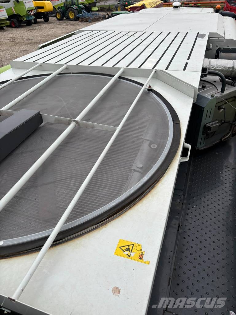 CLAAS Lexion 770 Θεριζοαλωνιστικές μηχανές