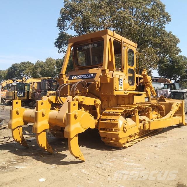 CAT D 7 G بلدوزرات مجنزرة