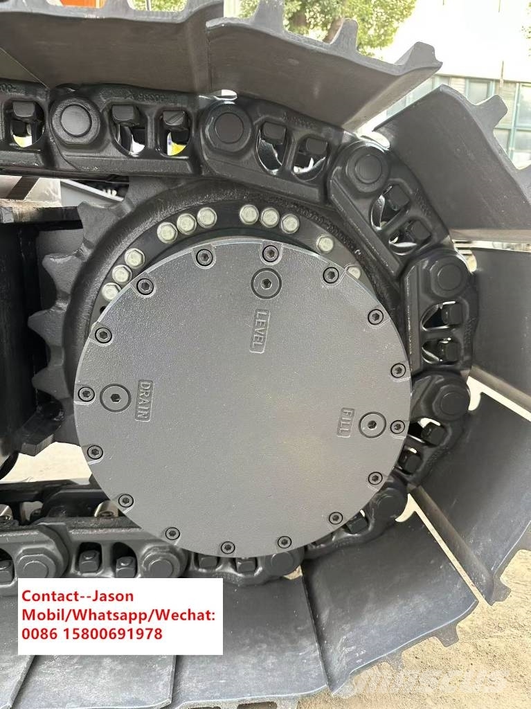Develon DX 225 LC Crawler excavators