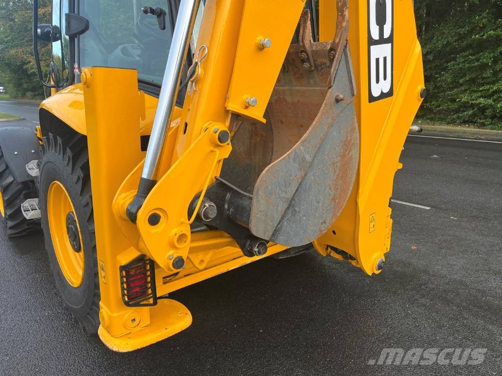 JCB 3CX Sitemaster Plus Ekskavatori-iekrāvēji