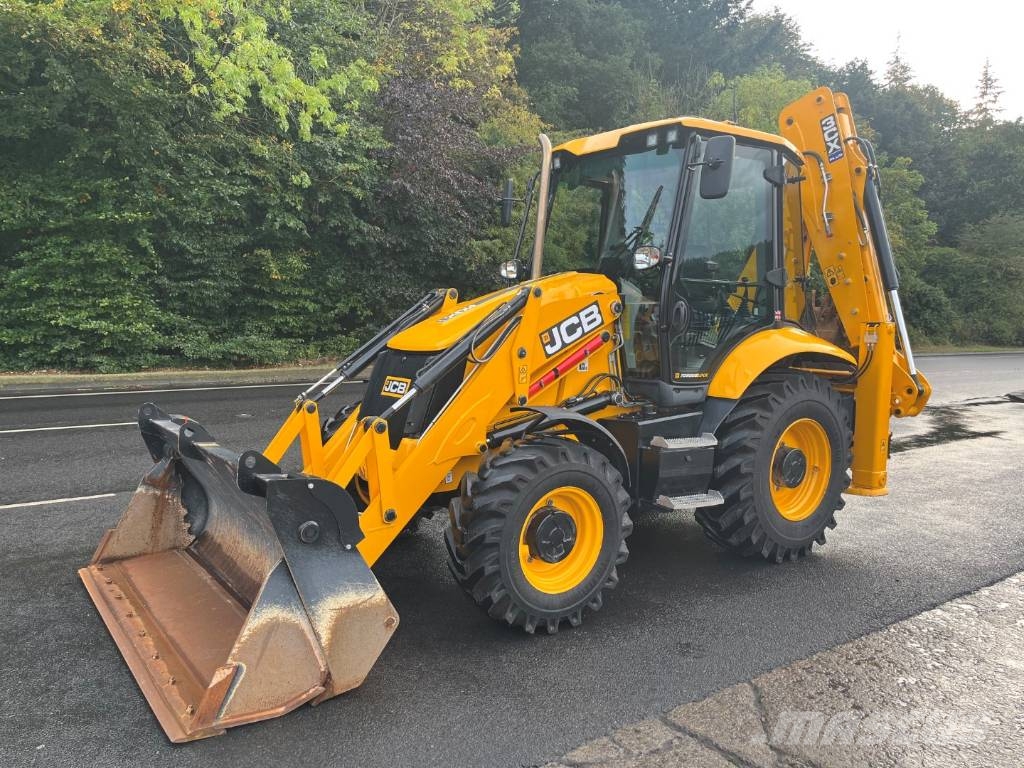 JCB 3CX Sitemaster Plus Tier 3 Backhoe loaders