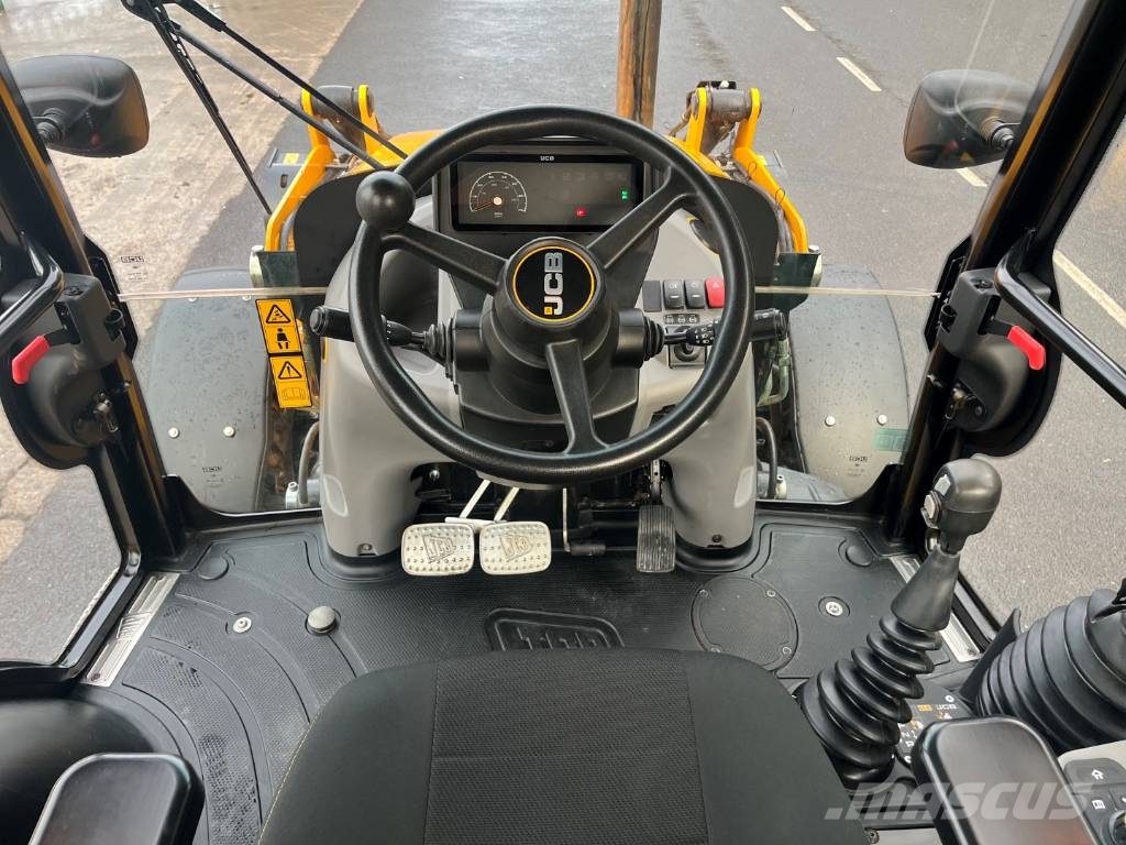 JCB 3CX Sitemaster Plus Tier 3 Backhoe loaders