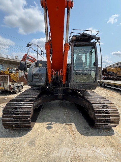 Hitachi ZX 225 Rupsgraafmachines
