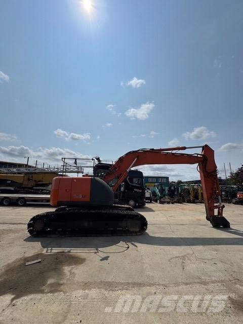 Hitachi ZX 225 Rupsgraafmachines